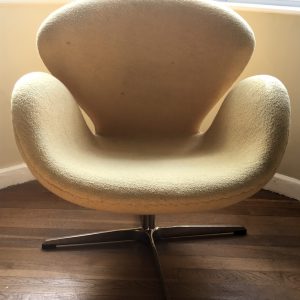 Arne Jacobsen Swan Chair Yellow Fabric 02